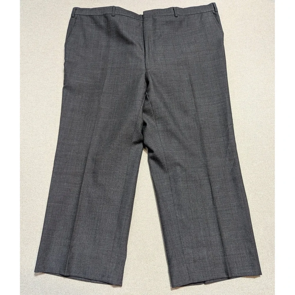 John Weitz Men's Gray 2 Piece Suit 46R Wool Check Union Made in USA Vintage